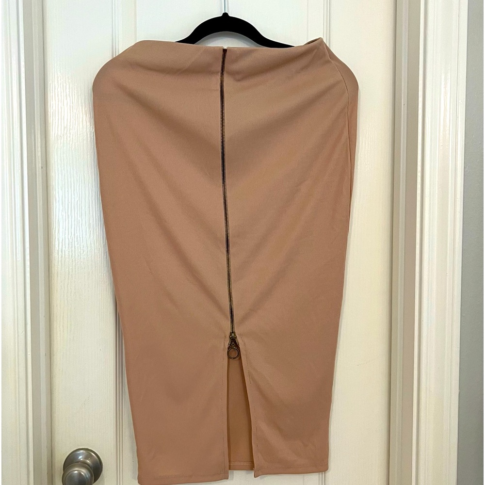 Midi skirt.